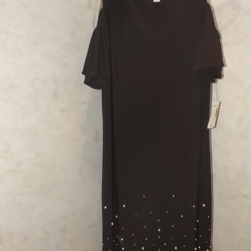 Dress - Picture 2 of 3